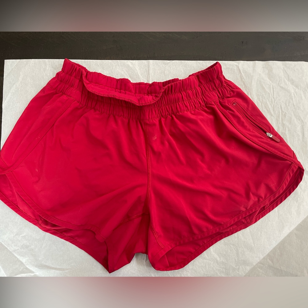 Lululemon Hotty Hot lined short